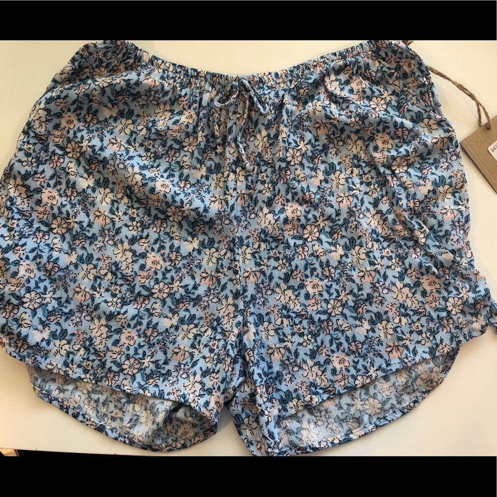 NWT Blue Floral Print Shorts